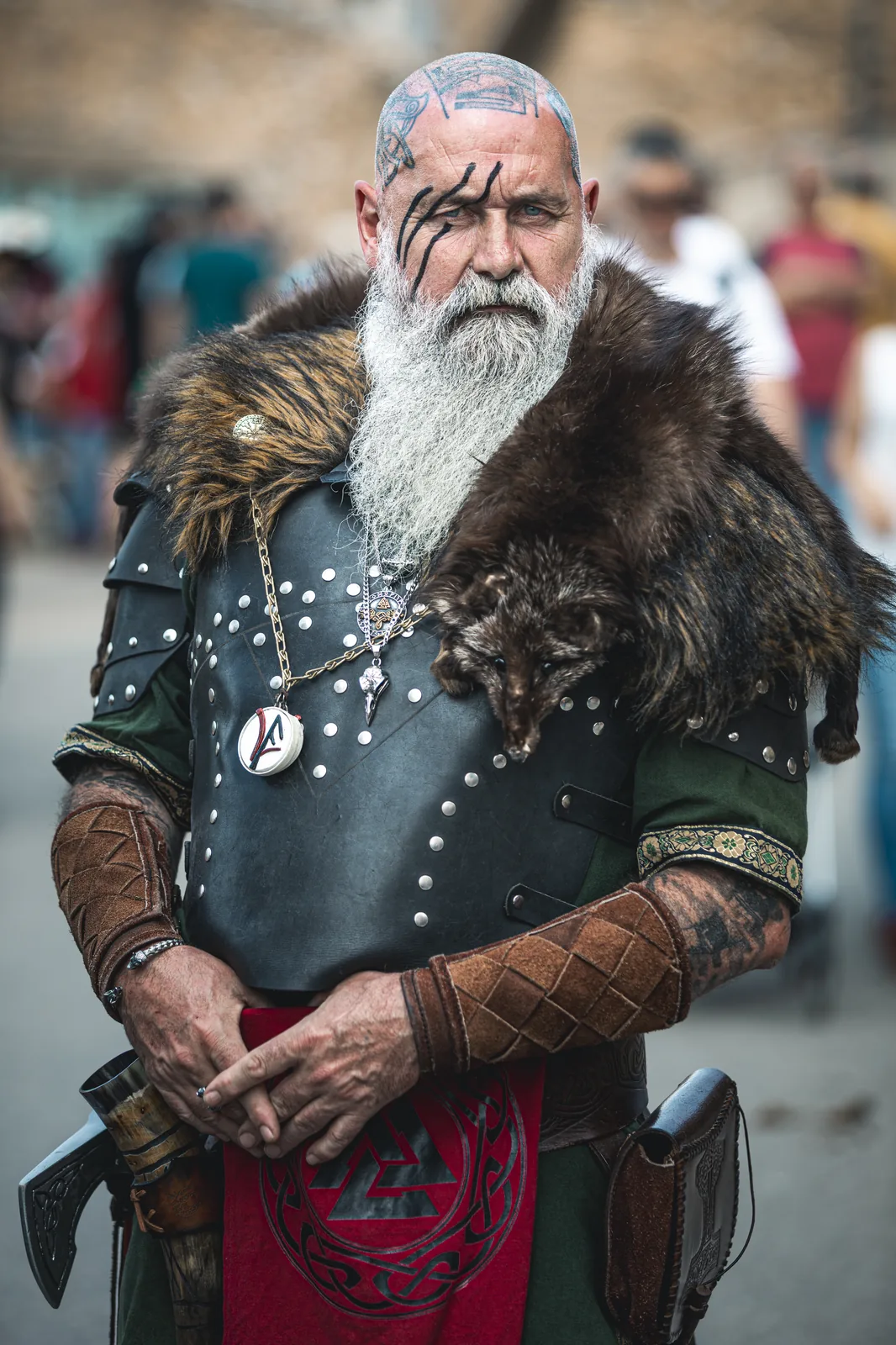 Portrait personnage festival médiéval Marseille — Pictured Life