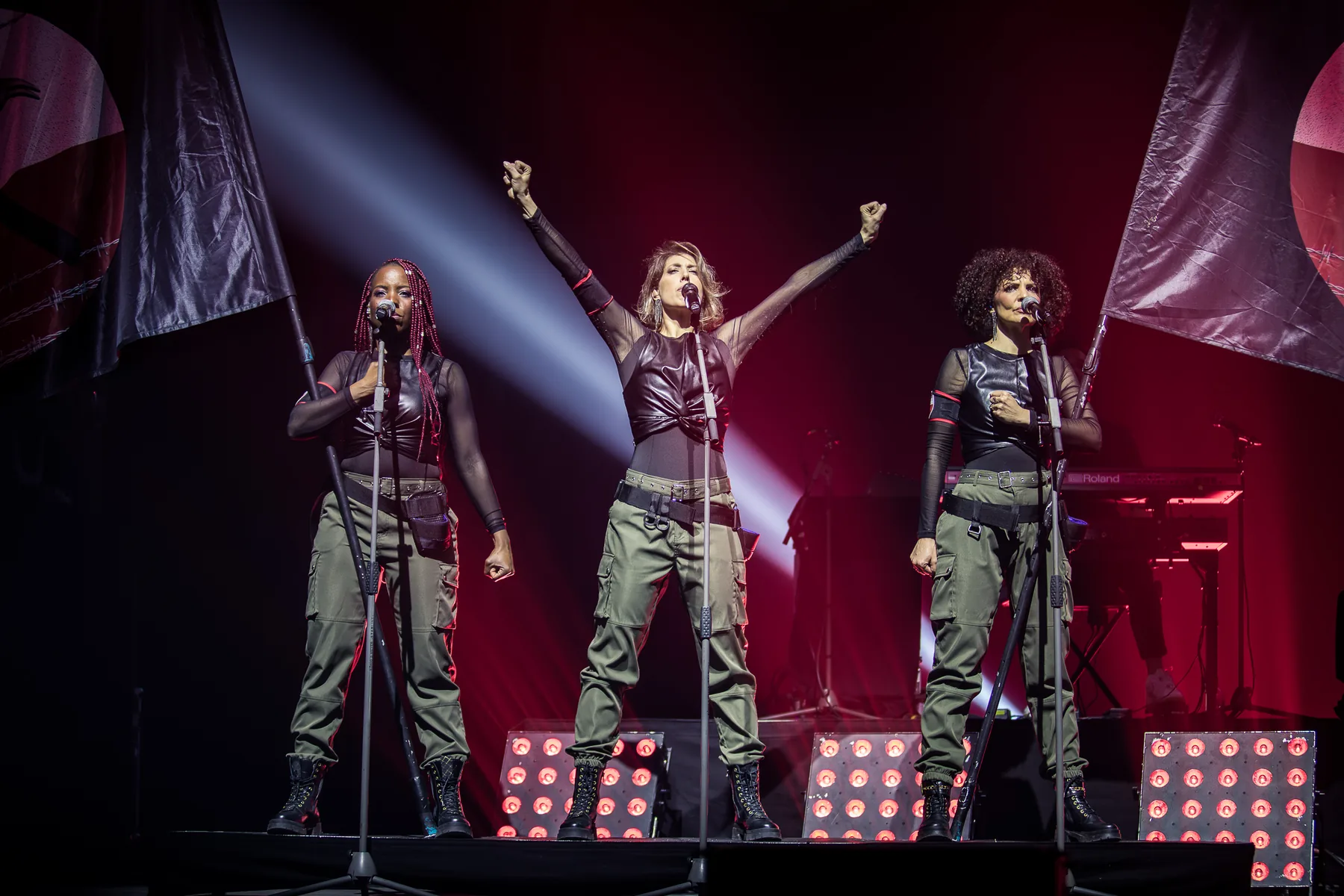 Performance live concert Marseille — Pictured Life